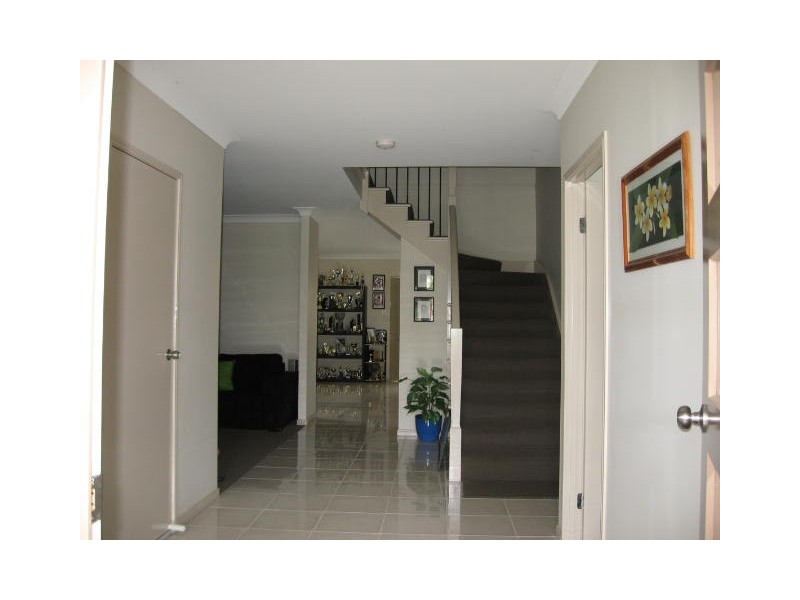 37 Riverside Tce, Windaroo QLD 4207