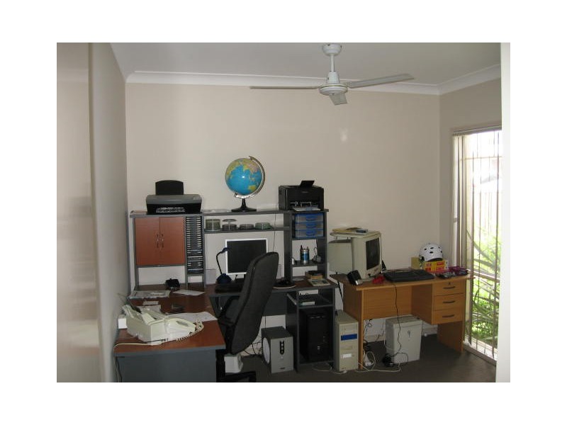 37 Riverside Tce, Windaroo QLD 4207