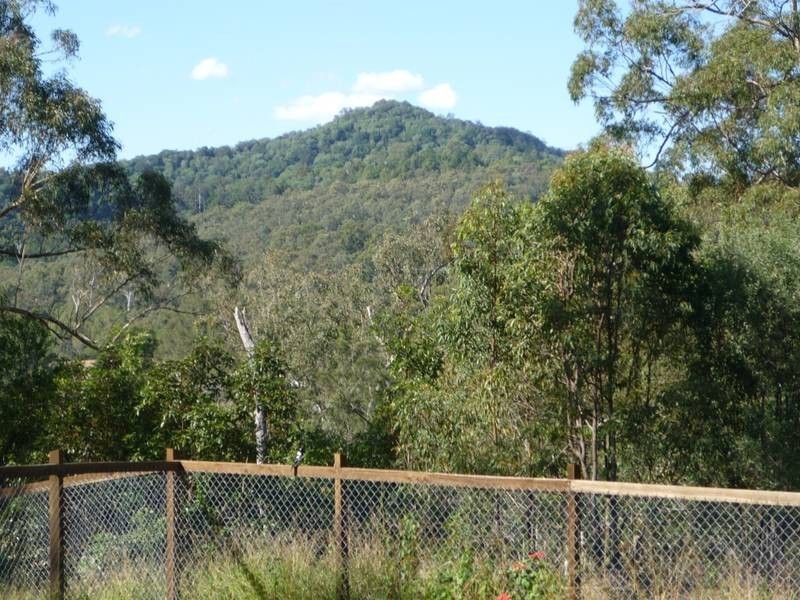 Yatala QLD 4207
