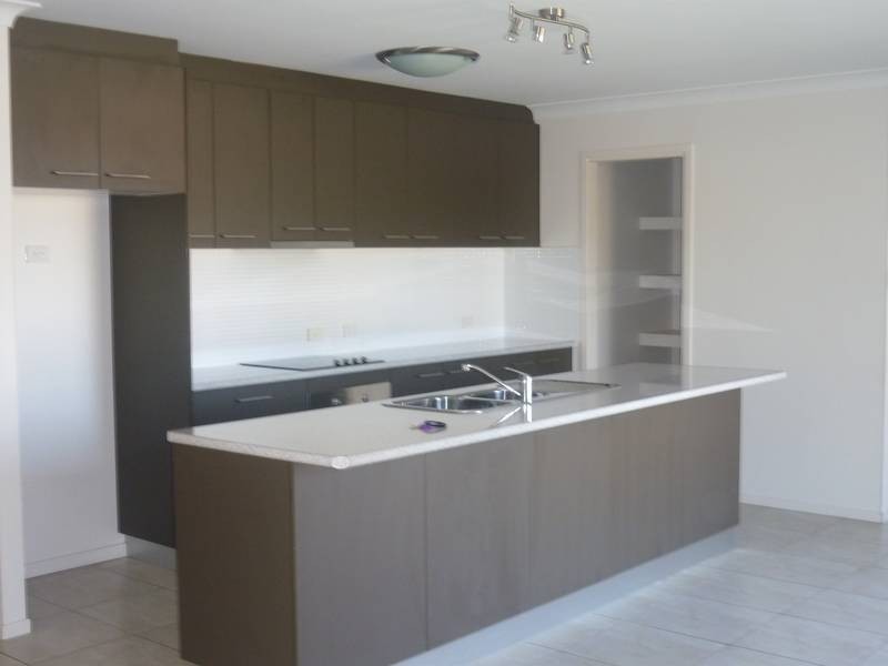 4 Jasmine Circuit, Ormeau QLD 4208