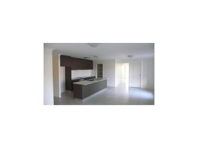 4 Jasmine Circuit, Ormeau QLD 4208