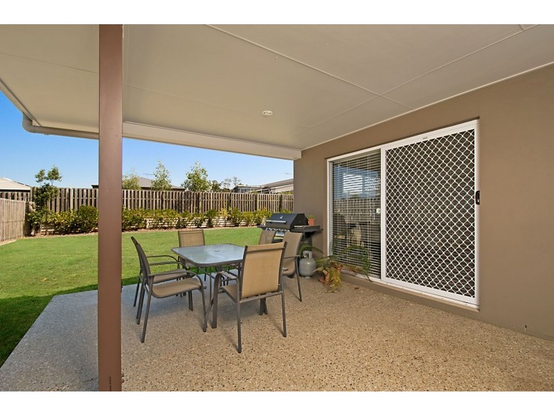 18 Rockwood Dr, Ormeau QLD 4208
