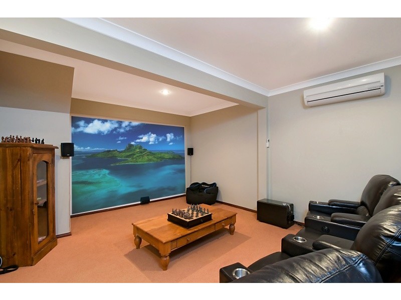 Yatala QLD 4207