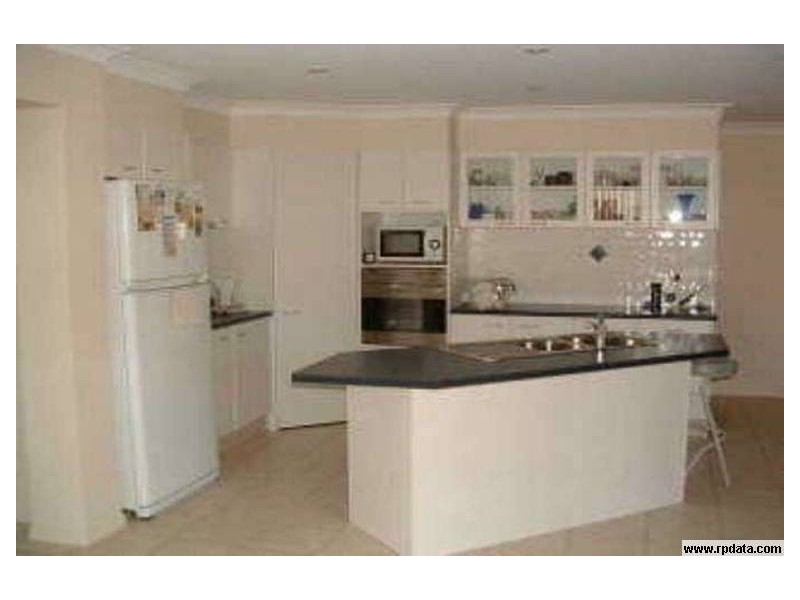 8 Caffrum Court, Ormeau QLD 4208