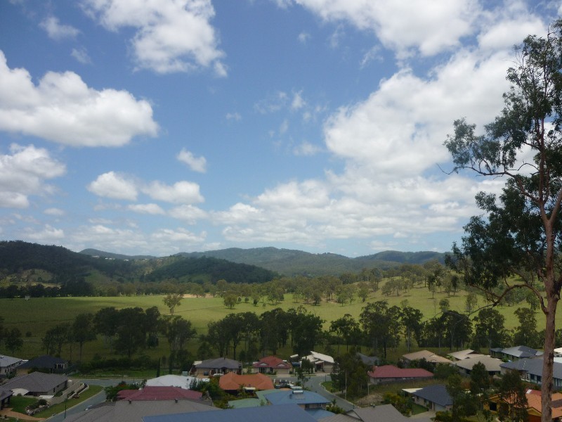 34 SIR CHARLES HOLM DR, Ormeau Hills QLD 4208