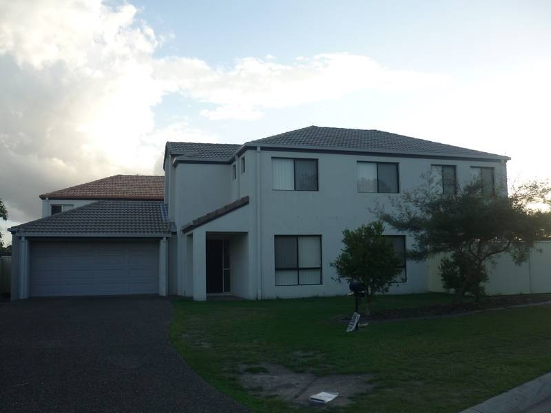 2 Noelene Lane, Arundel QLD 4214