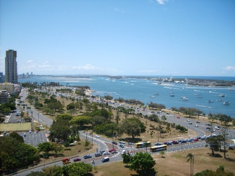 1 como cres, Southport QLD 4215
