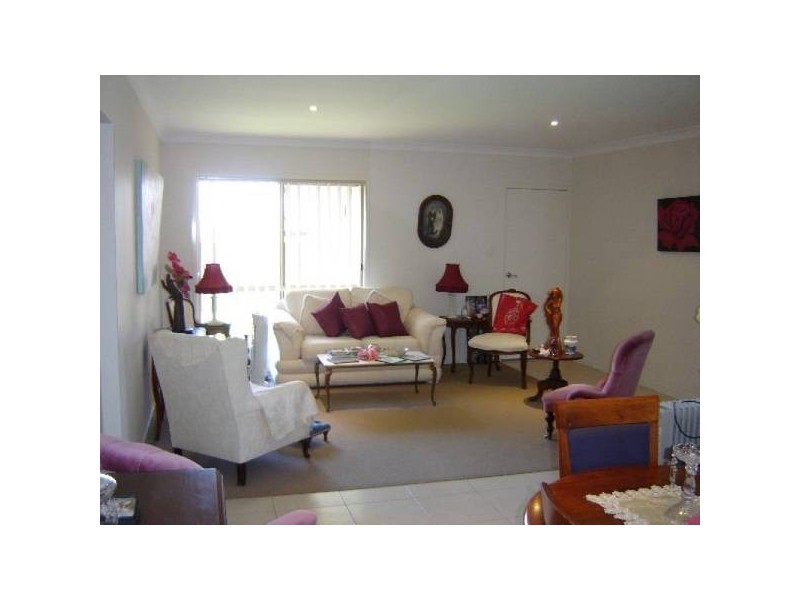 24 Paris Pde, Ormeau QLD 4208