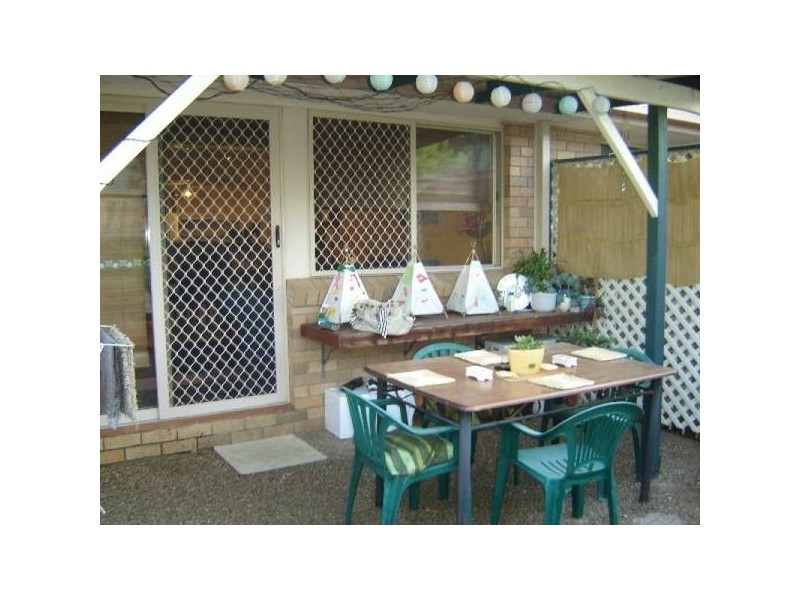 81 Olsen Ave, Labrador QLD 4215