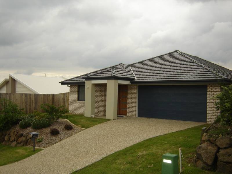 16 Paris Parade, Ormeau QLD 4208