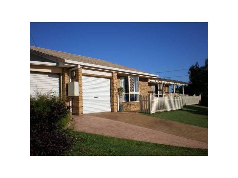 2 linning St, Mount Warren Park QLD 4207