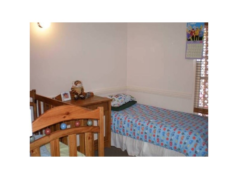 2 linning St, Mount Warren Park QLD 4207