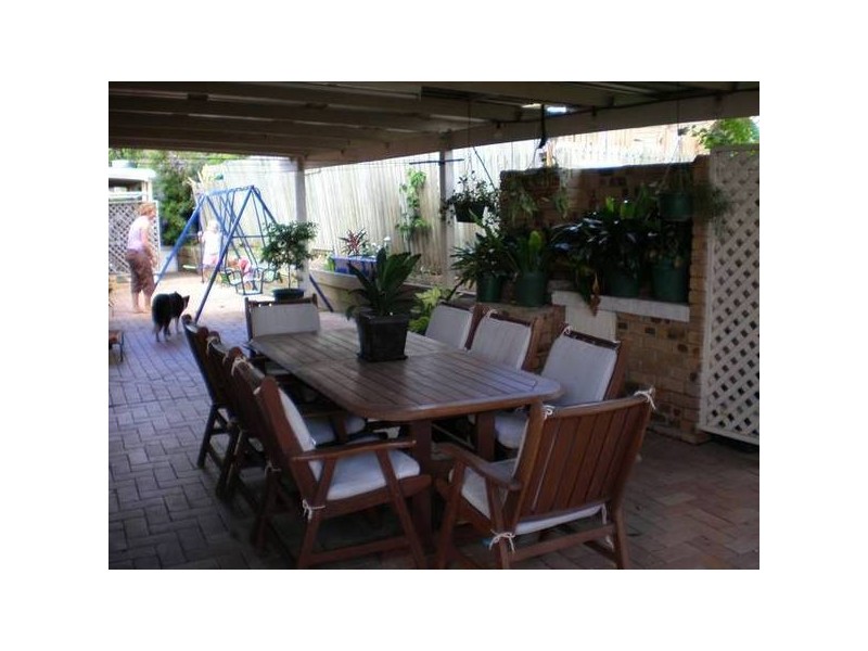 2 linning St, Mount Warren Park QLD 4207