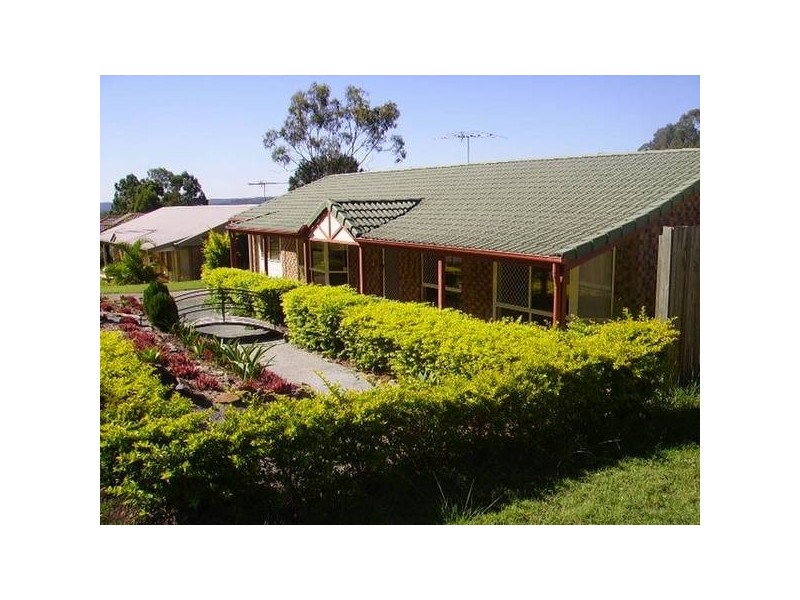 36 Chatfield St, Edens Landing QLD 4207