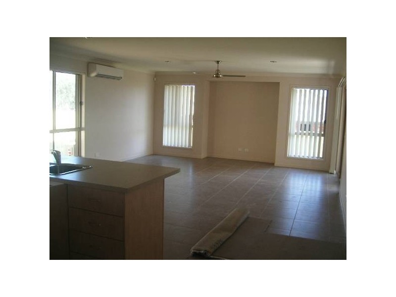 11 Goldsborough st, Waterford QLD 4133