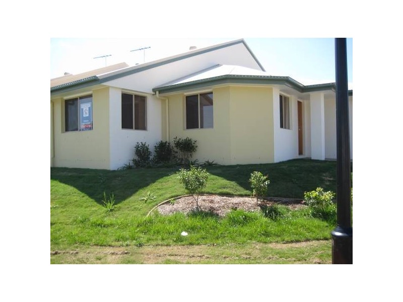 2/9 Summerlea Crescent, Ormeau QLD 4208