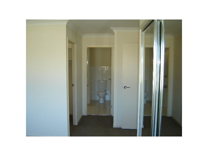 2/9 Summerlea Crescent, Ormeau QLD 4208