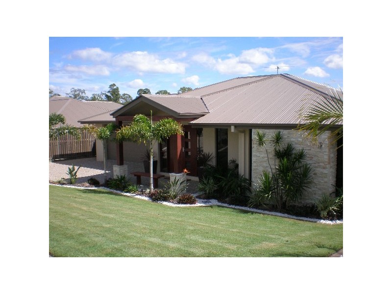 18 Laurdale Cres, Ormeau QLD 4208