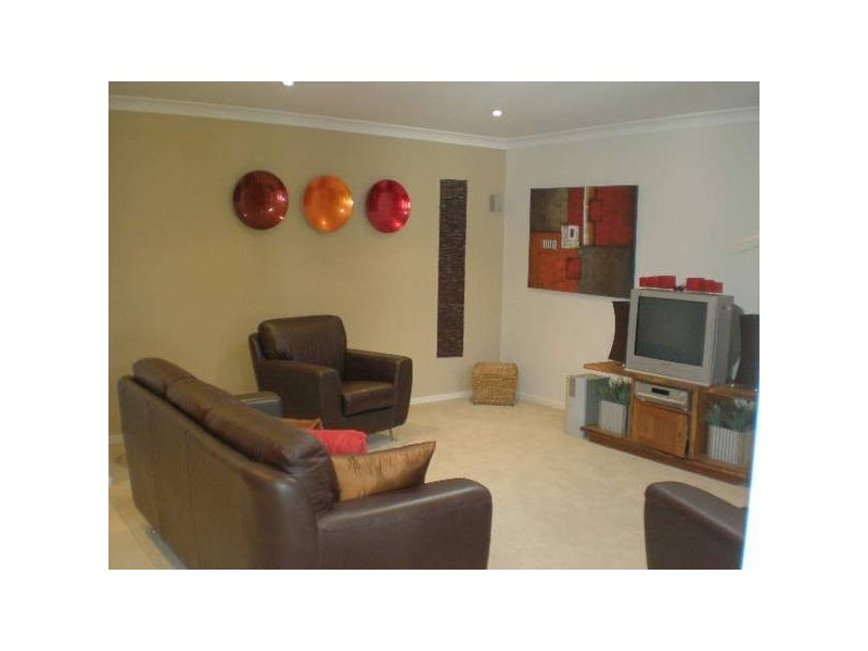 18 Laurdale Cres, Ormeau QLD 4208