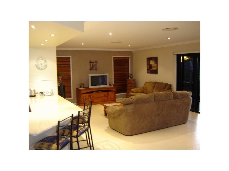 10 Summerlea Crescent, Ormeau QLD 4208
