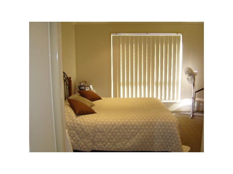 1/2 Carob Court, Ormeau QLD 4208