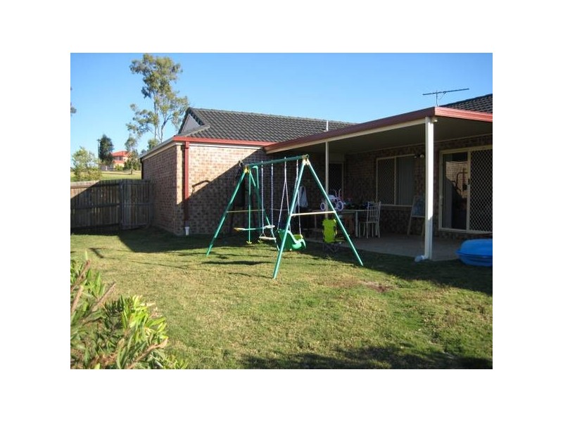 10 Bedivere Dr, Ormeau QLD 4208