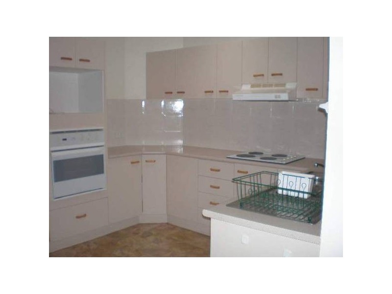 77 Hanlon St, Tanah Merah QLD 4128