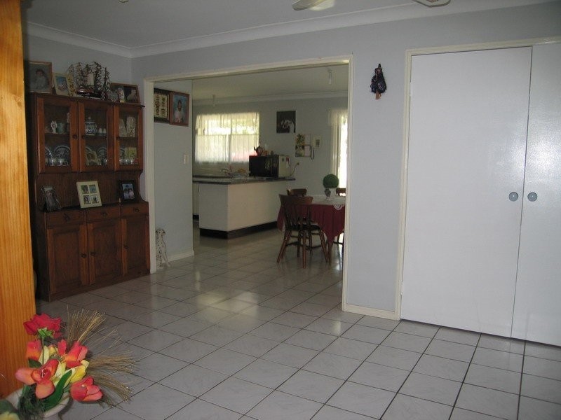 41 Sears Rd, Yatala QLD 4207