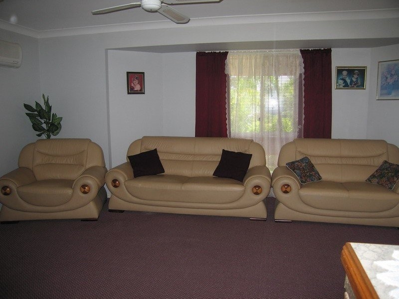 41 Sears Rd, Yatala QLD 4207