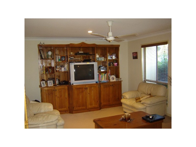 5 Greensborough Cr, Parkwood QLD 4214