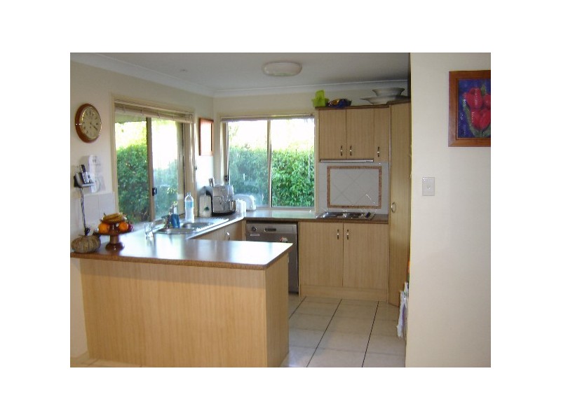 5 Greensborough Cr, Parkwood QLD 4214