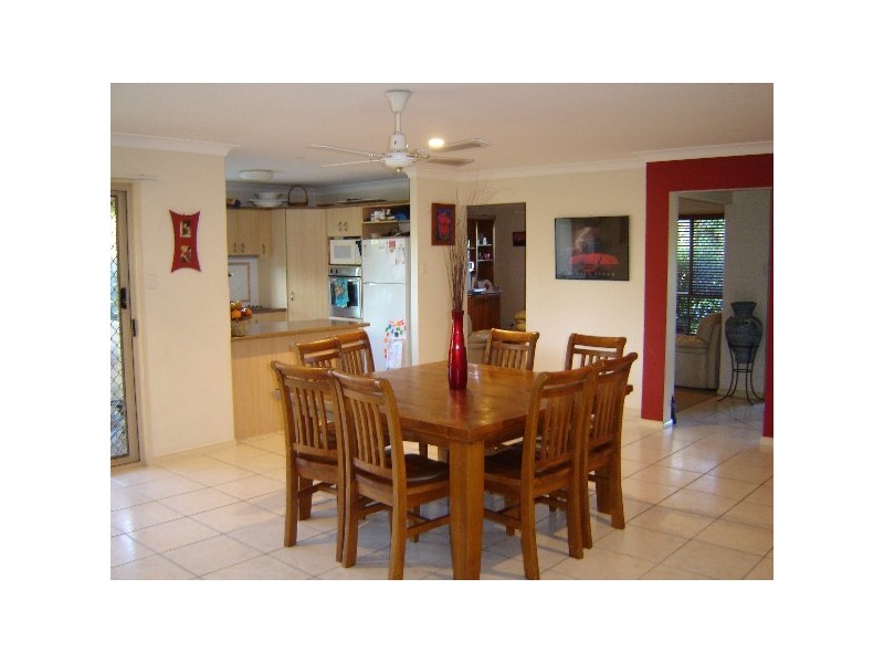 5 Greensborough Cr, Parkwood QLD 4214