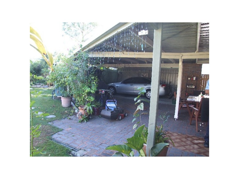 33 Yorkshire Cr, Mount Warren Park QLD 4207