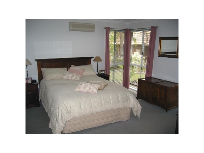12 Claire Cl, Ormeau QLD 4208