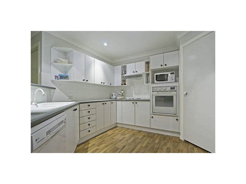 8 Haase Cr, Ormeau QLD 4208