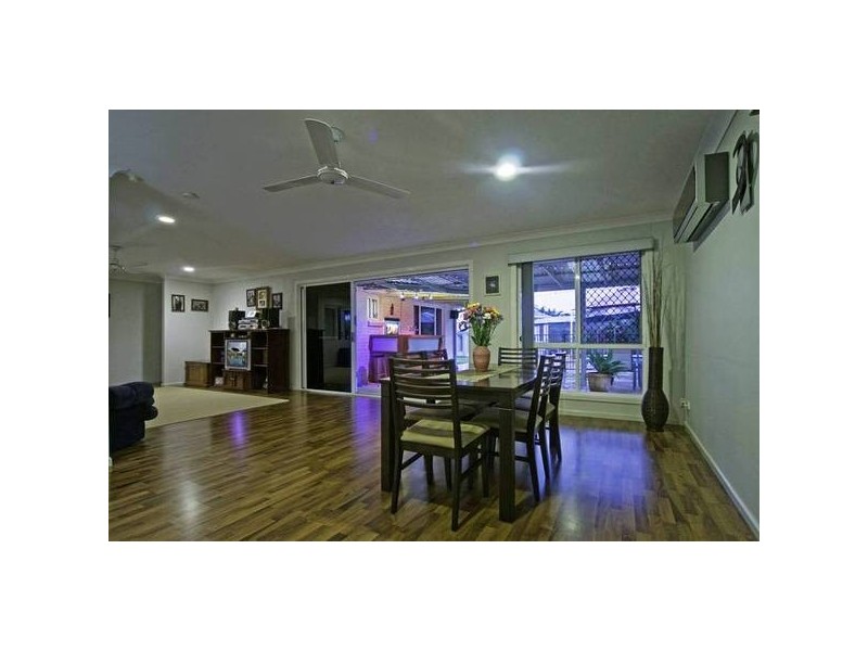 8 Haase Cr, Ormeau QLD 4208