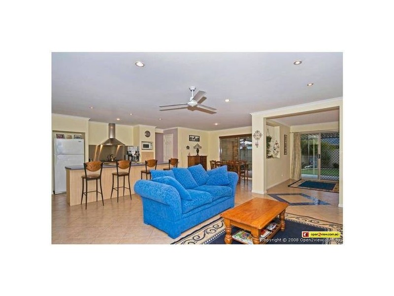 8 Saligna Crt, Ormeau QLD 4208