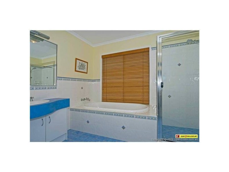 8 Saligna Crt, Ormeau QLD 4208