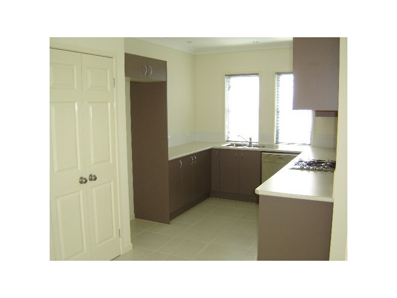 2/19 Summerlea Cr, Ormeau QLD 4208