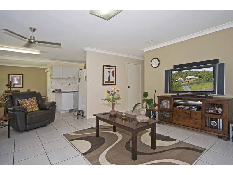 20 River Rd, Alberton QLD 4207