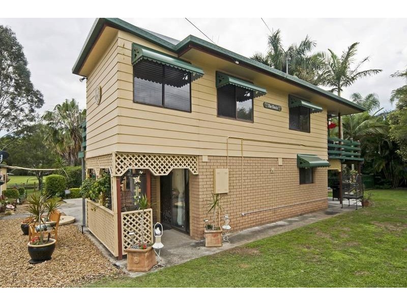 20 River Rd, Alberton QLD 4207