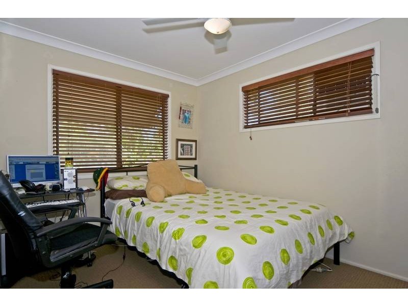 20 River Rd, Alberton QLD 4207