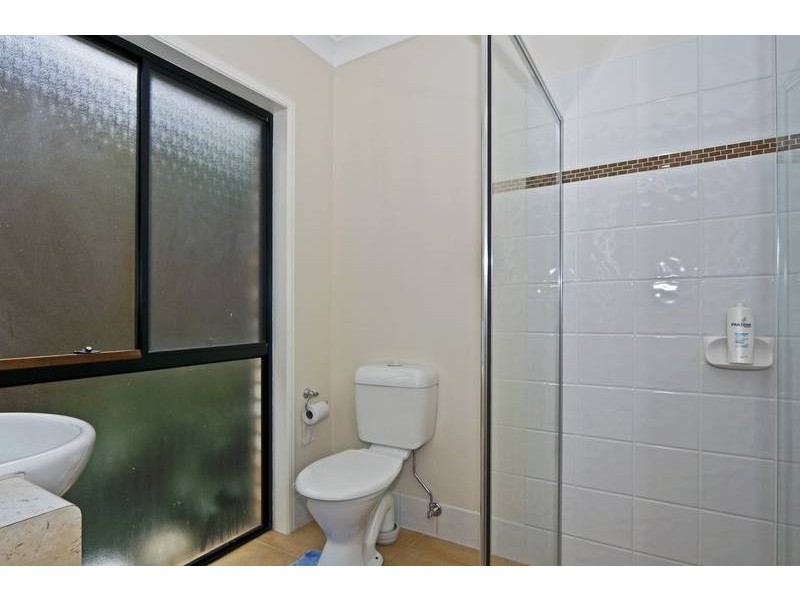 57 Grove Rd, Edens Landing QLD 4207