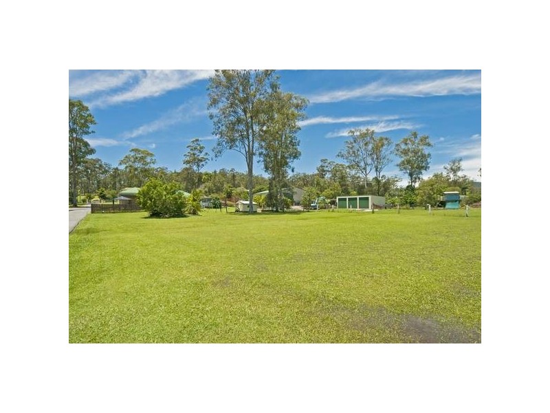 38 Sears Rd, Yatala QLD 4207