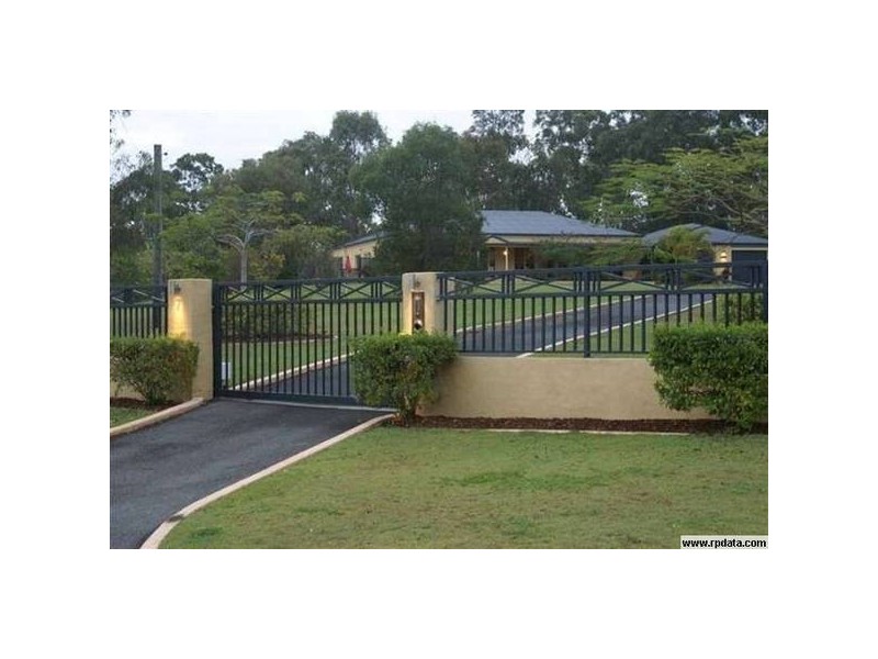 7 Phipps Pl, Ormeau QLD 4208