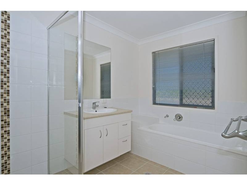 51 Taylor St, Eagleby QLD 4207