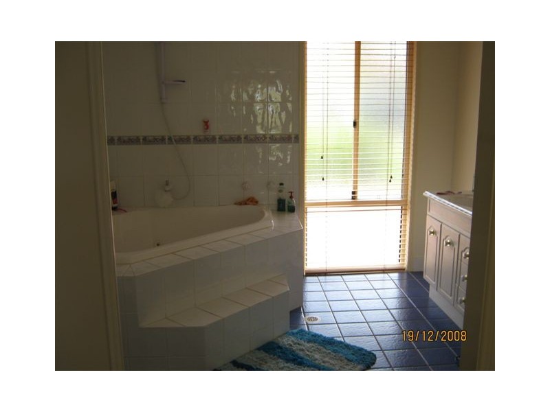 Ormeau Hills QLD 4208