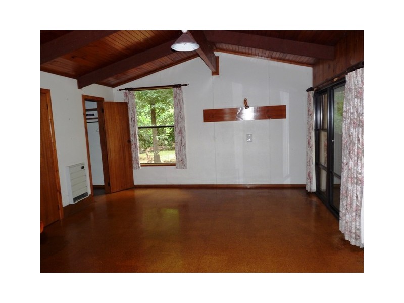 2773 Cobden Warrnambool Road, Naringal VIC 3277