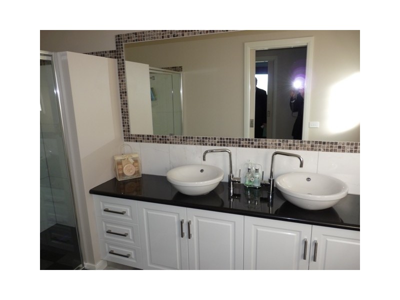 Warrnambool VIC 3280