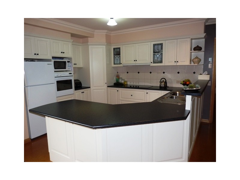 3 Neagle Court, Warrnambool VIC 3280
